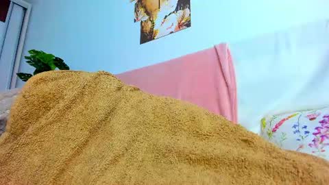 00ingrid00 online show from June 2026 05:37:01 PM