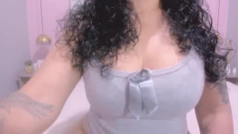 Snapshot of 00valeriasexxx chatting on December 2024 03:32:02 PM Valeria online show from December 2024 03:32:02 PM
