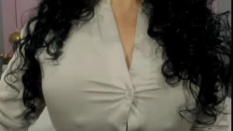 Snapshot of 00valeriasexxx chatting on February 2025 05:42:01 PM Valeria online show from February 2025 05:42:01 PM
