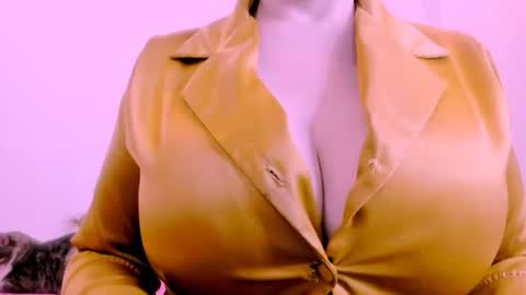 Snapshot of 00valeriasexxx chatting on October 2025 08:00:02 AM Valeria online show from October 2025 08:00:02 AM