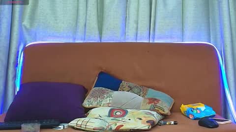 Snapshot of 01klhoe01 chatting on November 2025 11:38:02 PM Klhoe Carter 3 online show from November 2025 11:38:02 PM