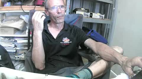 Snapshot of 04oldskool chatting on December 2024 06:01:02 AM 04oldskool online show from December 2024 06:01:02 AM