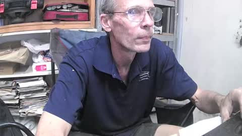 Snapshot of 04oldskool chatting on December 2024 05:49:01 AM 04oldskool online show from December 2024 05:49:01 AM