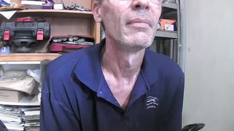 Snapshot of 04oldskool chatting on December 2024 02:10:02 AM 04oldskool online show from December 2024 02:10:02 AM