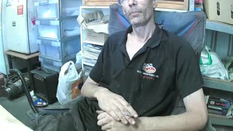 Snapshot of 04oldskool chatting on January 2025 02:41:01 AM 04oldskool online show from January 2025 02:41:01 AM