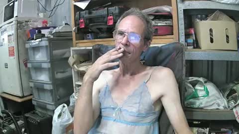 Snapshot of 04oldskool chatting on January 2025 10:01:01 PM 04oldskool online show from January 2025 10:01:01 PM