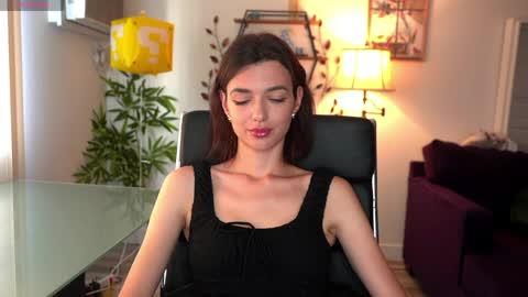 Olivia online show from May 2026 12:48:02 AM