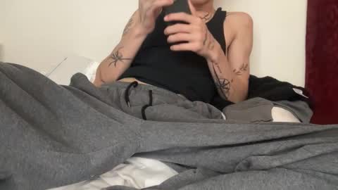 Snapshot of 10incock18 chatting on December 2025 12:49:02 AM 10incock18 online show from December 2025 12:49:02 AM