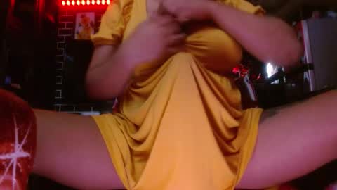 Snapshot of 11inchmonstercock4u chatting on November 2025 03:48:01 AM i am trixie im Your Selfsucking Mistress online show from November 2025 03:48:01 AM