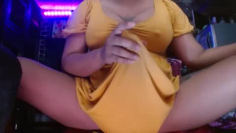 Snapshot of 11inchmonstercock4u chatting on November 2025 04:01:01 AM i am trixie im Your Selfsucking Mistress online show from November 2025 04:01:01 AM