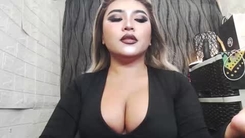 sexy kia online show from October 2025 02:34:02 AM