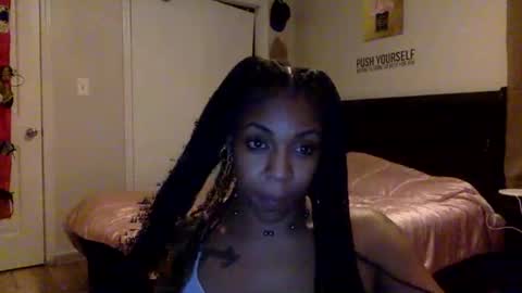 Tia online show from May 2026 07:17:01 AM