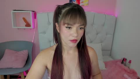 Snapshot of 18candy chatting on January 2025 09:57:01 PM 18candy online show from January 2025 09:57:01 PM