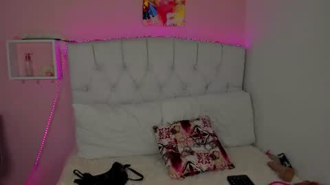 18candy online show from June 2026 11:18:01 PM