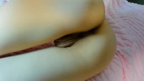 Snapshot of 18kira18 chatting on February 2026 06:08:01 PM Kira online show from February 2026 06:08:01 PM