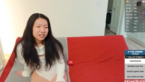 Snapshot of 18not20 chatting on February 2026 02:18:02 AM Tong Ralph online show from February 2026 02:18:02 AM