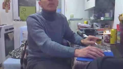 Snapshot of 1973man chatting on December 2025 07:18:01 PM 1973man online show from December 2025 07:18:01 PM