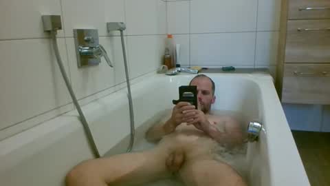 Snapshot of 19berni91 chatting on October 2025 01:23:02 PM berni online show from October 2025 01:23:02 PM