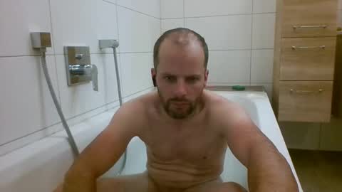 Snapshot of 19berni91 chatting on October 2025 06:46:02 PM berni online show from October 2025 06:46:02 PM