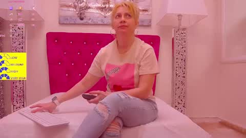 AMANDA online show from May 2026 04:18:01 AM