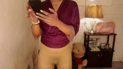 Snapshot of 1bigsurprise4you chatting on December 2024 12:30:02 AM angel online show from December 2024 12:30:02 AM