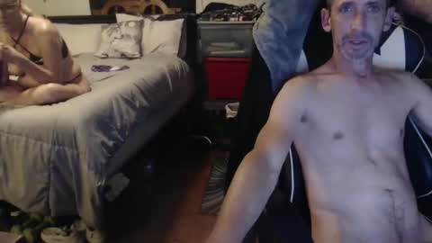 Snapshot of 1hotcouple2c chatting on October 2025 10:45:01 PM 1hotcouple2c online show from October 2025 10:45:01 PM