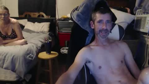 Snapshot of 1hotcouple2c chatting on November 2025 12:11:02 AM 1hotcouple2c online show from November 2025 12:11:02 AM