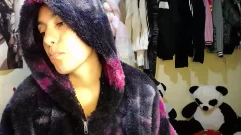 Snapshot of 1kandylove chatting on November 2025 01:11:01 AM 1kandylove online show from November 2025 01:11:01 AM