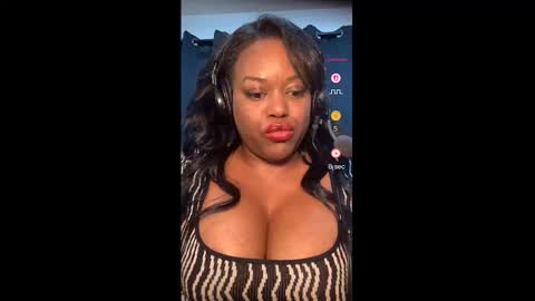 Lillycakes online show from February 2026 02:40:01 AM