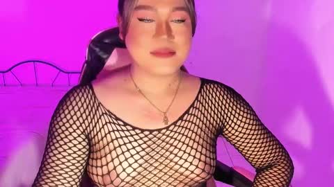 1lovelymess online show from October 2025 04:42:01 AM