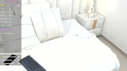 Nahomi online show from January 2025 02:08:02 PM