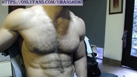 Snapshot of 1manshow11 chatting on March 2025 11:35:02 PM 1manshow11 online show from March 2025 11:35:02 PM