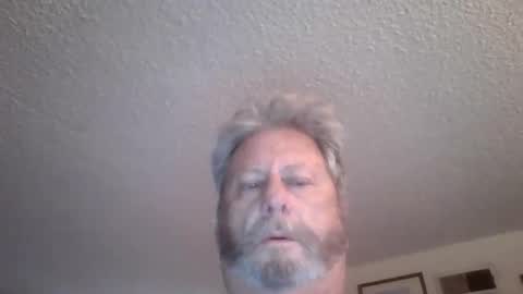 Snapshot of 1milkman2000 chatting on June 2026 03:09:02 AM milkman online show from June 2026 03:09:02 AM