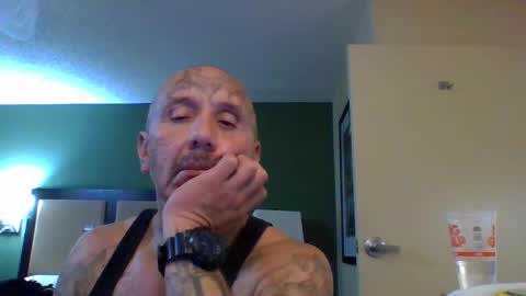 TheShyOne18 online show from October 2025 08:01:01 AM