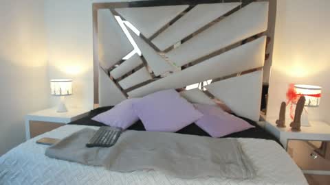 Luisa online show from December 2024 07:06:02 AM