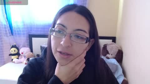 Snapshot of 1sasha_grey__1 chatting on February 2025 10:20:01 PM paola online show from February 2025 10:20:01 PM