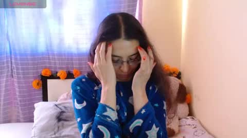 paola online show from November 2025 10:52:01 PM