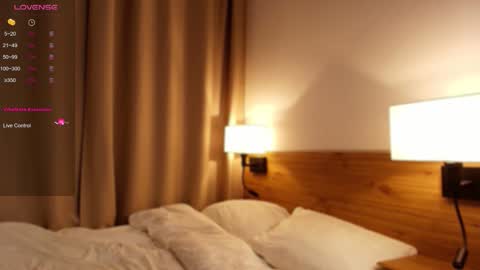 VICTORIA online show from December 2025 01:02:01 AM