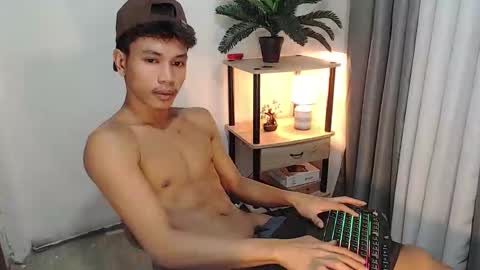 1sweetloverxx online show from April 2026 01:24:02 PM
