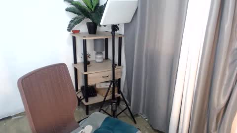 1sweetloverxx online show from June 2026 01:50:02 AM