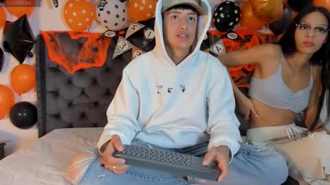 Snapshot of 1threestar chatting on October 2025 12:50:01 PM 1Threestar online show from October 2025 12:50:01 PM