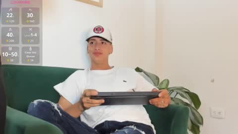 Snapshot of 1threestar chatting on November 2025 12:49:01 PM 1Threestar online show from November 2025 12:49:01 PM