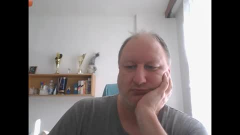 1vaso online show from February 2025 12:11:01 PM