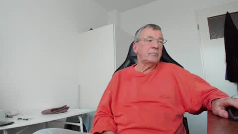Henk online show from February 2025 04:36:02 PM