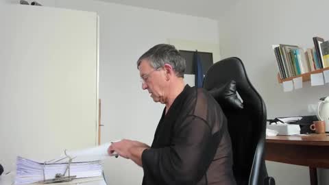 Henk online show from February 2025 03:15:02 PM