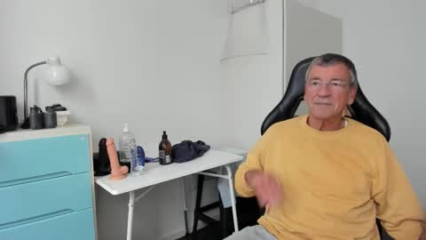 Henk online show from October 2025 01:30:01 PM