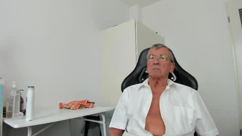 Henk online show from May 2026 01:18:01 PM