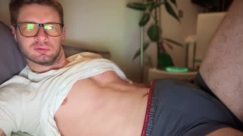 Romano online show from February 2025 08:26:02 PM