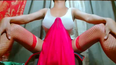 Snapshot of 21cmmusclecockts chatting on December 2024 12:45:02 AM mharjorie online show from December 2024 12:45:02 AM