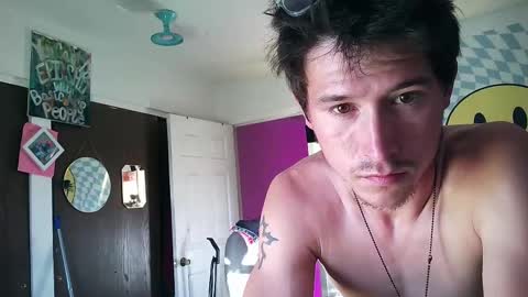 Snapshot of 21yearsy0ung9icheshung chatting on September 2025 10:59:02 PM AlecurClit online show from September 2025 10:59:02 PM